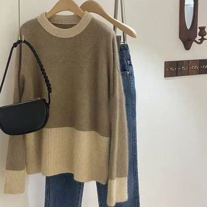 Pull en tricot douillet pour femmes avec col haut et fine structure en côtes Chic und Stil