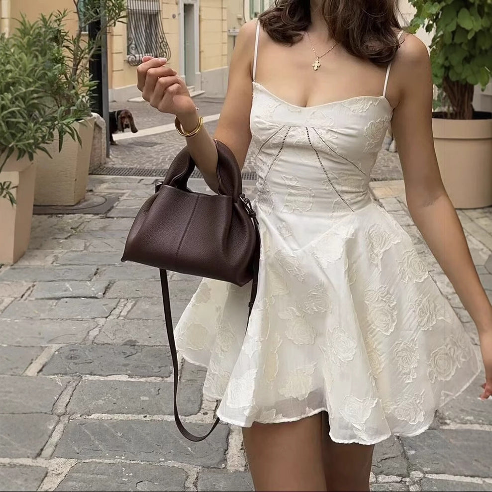 Robe dames avec motif floral en dentelle et bretelles réglables Chic und Stil