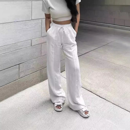 Elegant and lightweight lounge pants for women with elastic waistband and side pockets Chic and Style