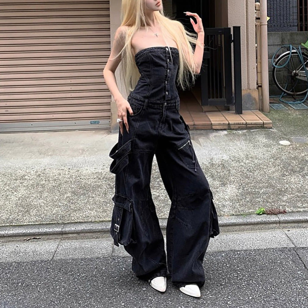 Combinaison cargo femme avec silhouette cintrée et poches tendance Chic und Stil