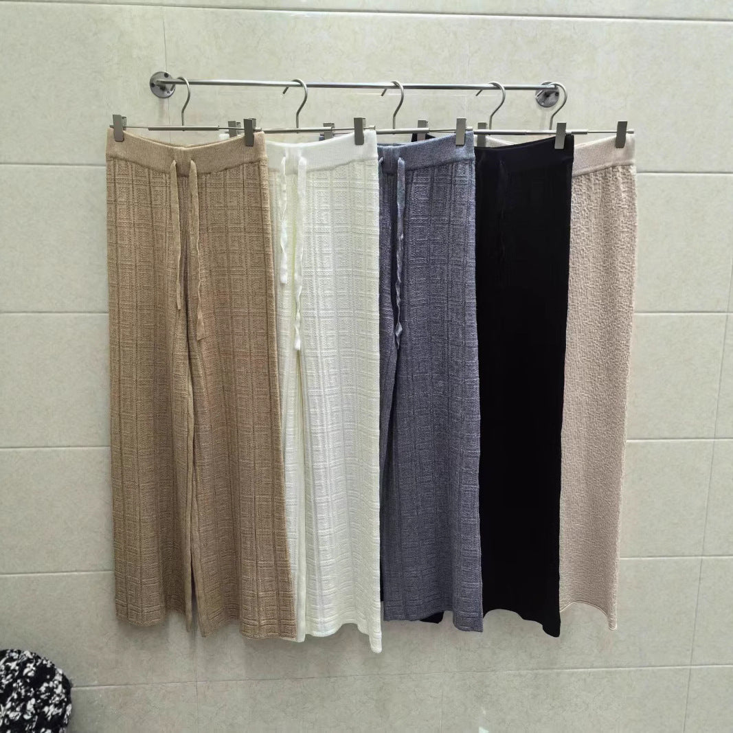 Loose linen pants for women with elastic waistband and striped design Chic und Stil