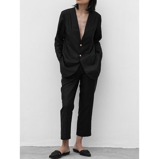 Chic and Style fitted open blazer set and short pants for women