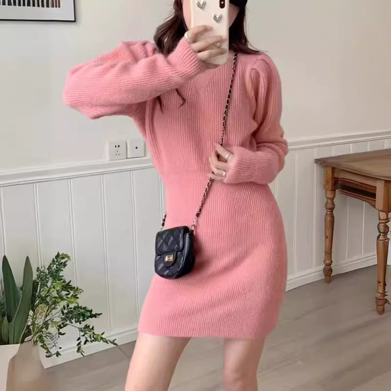 Robe en tricot élégante pour femmes avec silhouette ajustée et manches bouffantes Chic und Stil