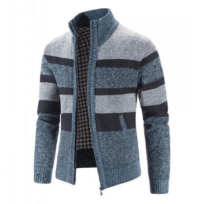 Fashion knitted pullover for men with full zipper and striped design Chic und Stil