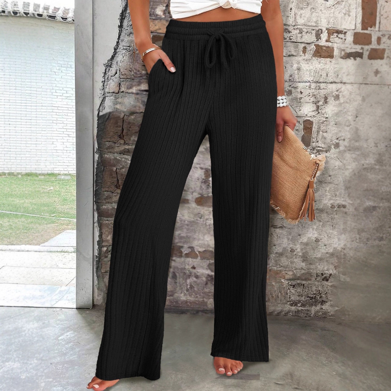 Soft ribbed pants for women with elastic waistband and practical pockets Chic and Style