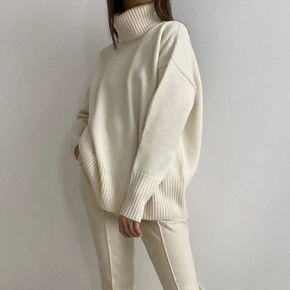 Pull à col loop pour femmes en matériau doux Chic und Stil