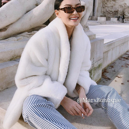 Dame Veste en Fausse Fourrure Chic und Stil