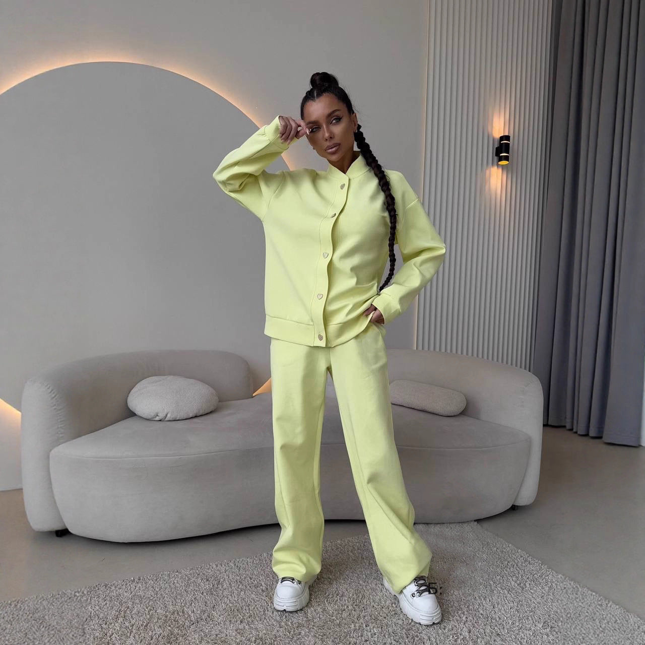 Dames Ensemble de loisirs élégant et confortable avec fermeture à bouton à la mode Chic und Stil