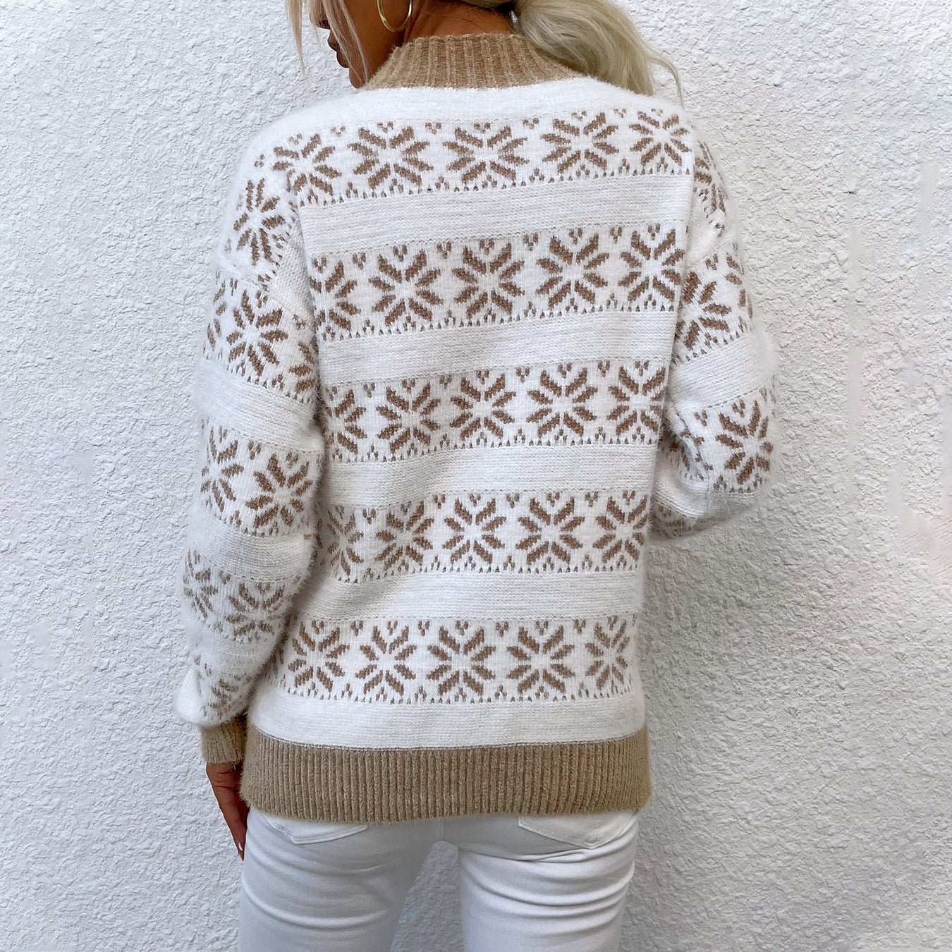 Pull en tricot pour femmes avec motif d'hiver et col montant Chic und Stil