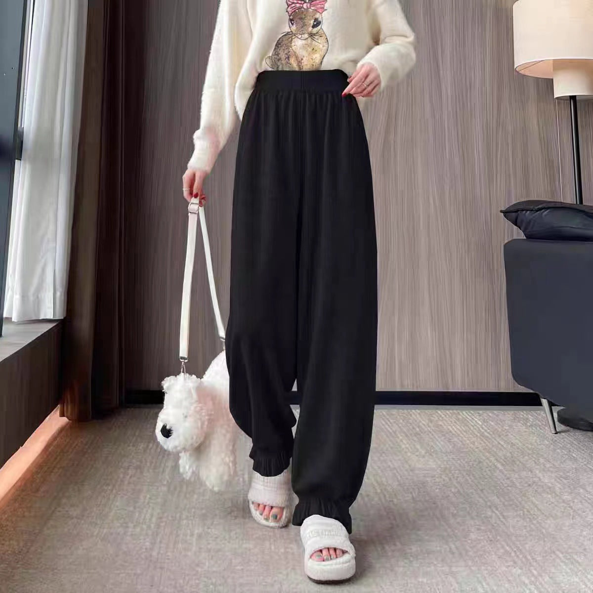 Comfortable palazzo pants for women in shiny material Chic and Style