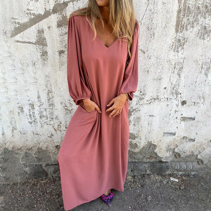 Robe maxi pour femmes avec décolleté en V profond et poches latérales pratiques Chic und Stil