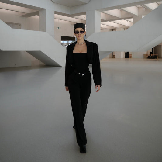 Dames Combinaison élégante avec une coupe ajustée et des détails à la mode Chic und Stil