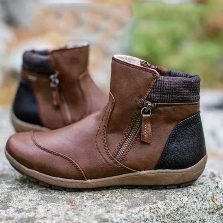 Bottes pour femmes rembourrées avec fermeture éclair latérale et couture à la mode Chic und Stil