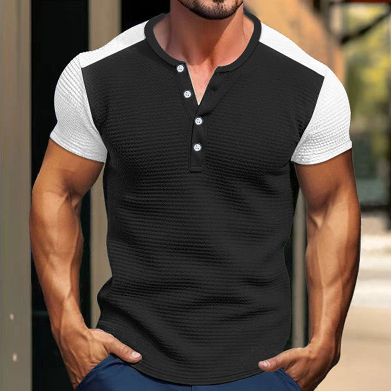Chemise Henley à manches courtes pour hommes avec un design texturé et des parties de manches contrastantes Chic und Stil