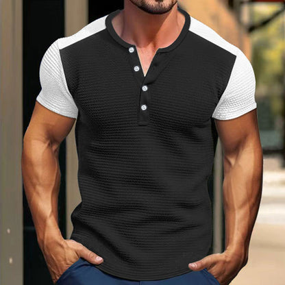 Chemise Henley à manches courtes pour hommes avec un design texturé et des parties de manches contrastantes Chic und Stil
