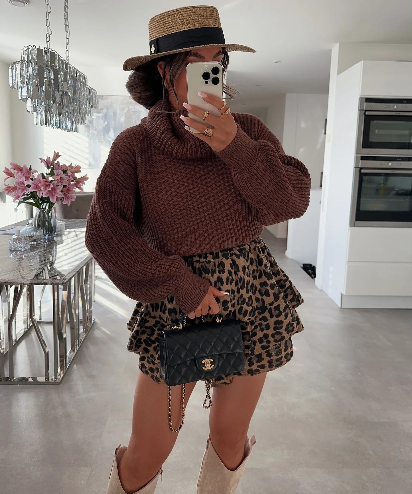 Pull en laine pour femmes avec col haut et manches volumineuses Chic und Stil
