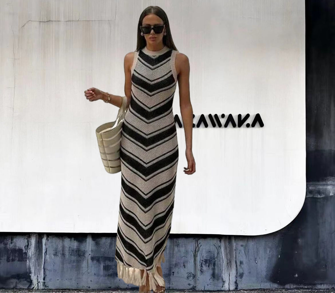 Robe maxi femme avec motif chevron et détails frangés Chic und Stil
