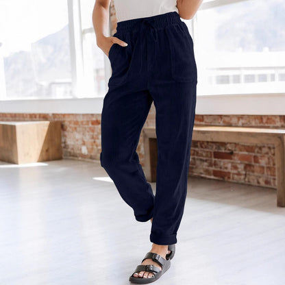 Casual cargo pants for women with elastic waistband and practical side pockets Chic and Style