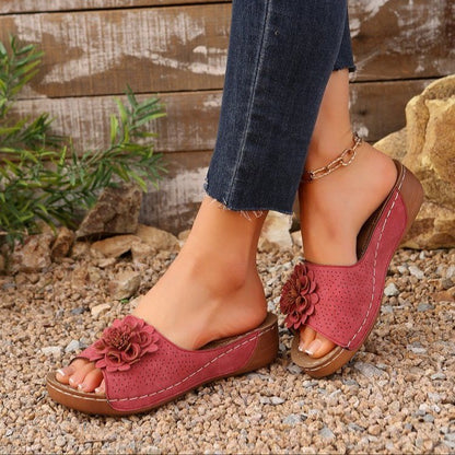 Sandales glissantes pour femmes ornées de fleurs Chic und Stil