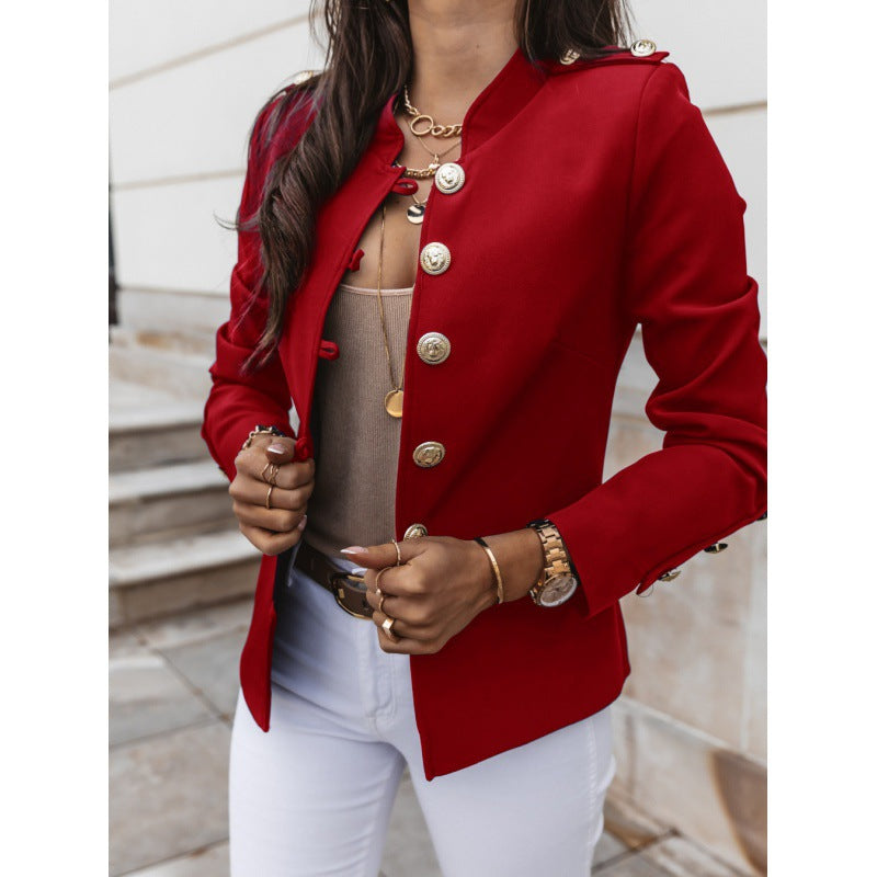 Blazer féminin tendance avec des détails ornés de boutons Chic und Stil