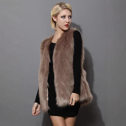 Dames Gilet en fausse fourrure douillette avec design élégant Chic und Stil
