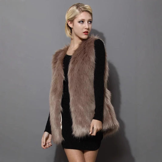 Dames Gilet en fausse fourrure douillette avec design élégant Chic und Stil