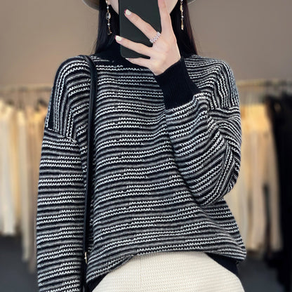 Pull en tricot pour femmes avec un motif à rayures moderne et des trous pour les pouces confortables Chic und Stil