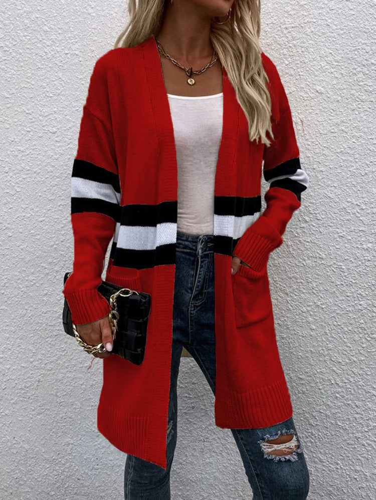Cardigan en tricot pour femmes avec un design rayé à la mode et des devants ouverts Chic und Still