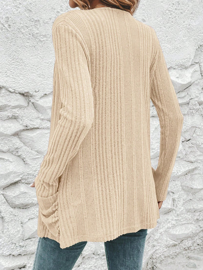 Cardigan long femme avec une fine structure en rib et des poches pratiques Chic und Stil