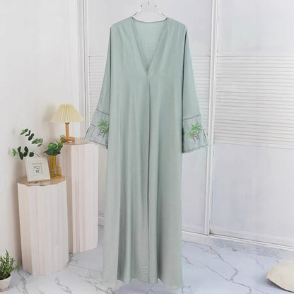 Dames élégante veste Kaftan avec des détails de broderie élaborés Chic und Stil