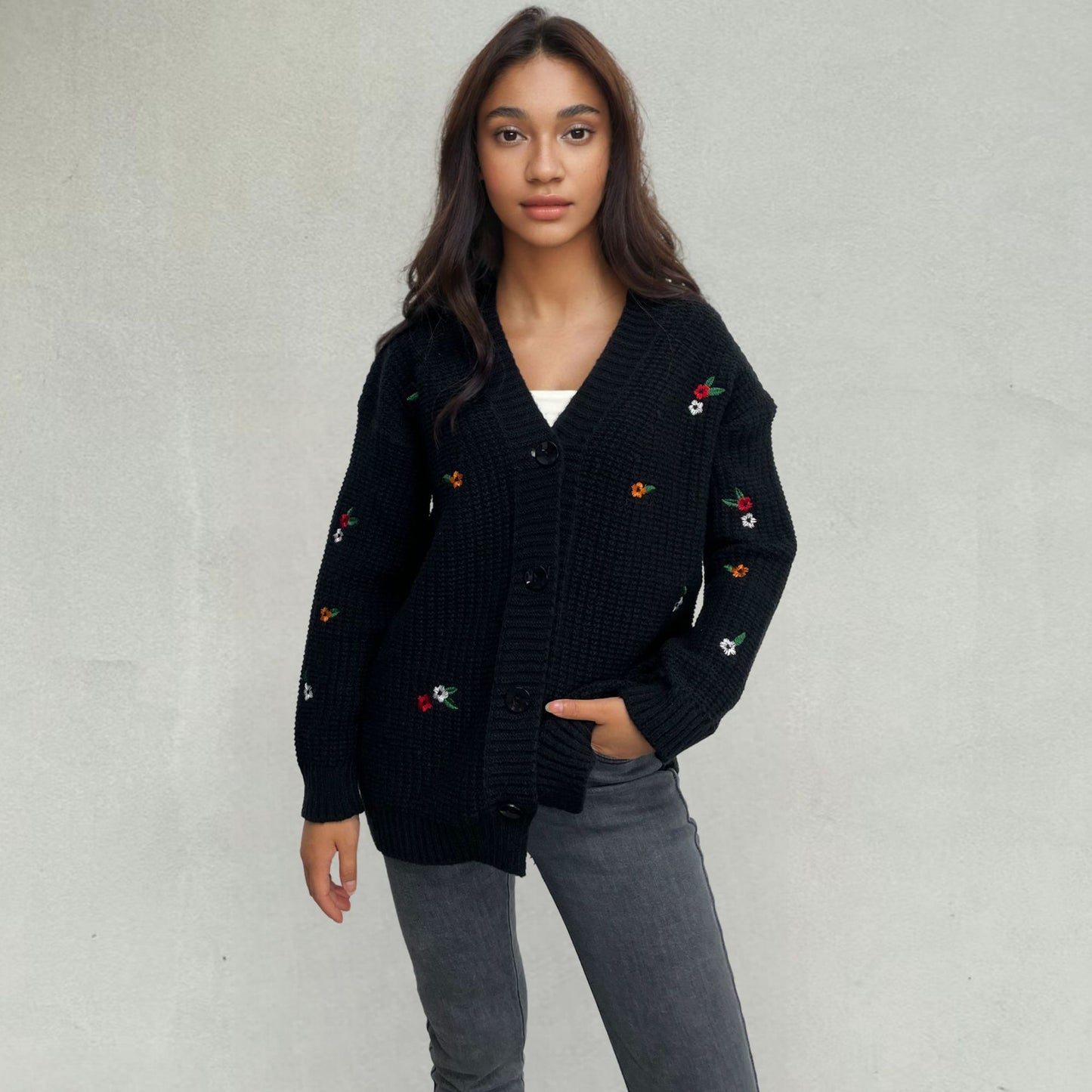 Dames Gros-Tricot Cardigan avec motif floral 3D et coupe confortable Chic und Stil