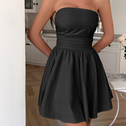 Robe de graduation d'été pour femmes avec design sans épaule et jupe fluide Chic und Stil