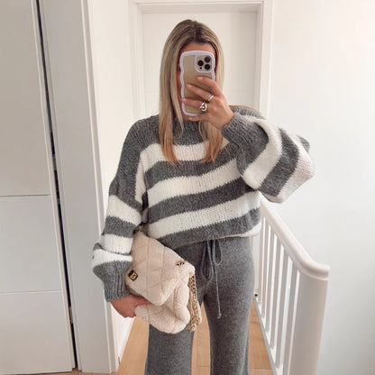 Pull cropped à la mode pour femme avec un motif rayé unique et des manches larges Chic und Stil