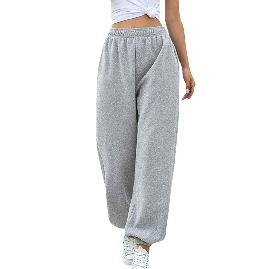 Casual pants for women with a wide cut and elastic waist Chic und Stil