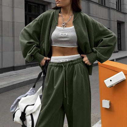 Casual outfit for women with wide pants and sporty jacket Chic and Style