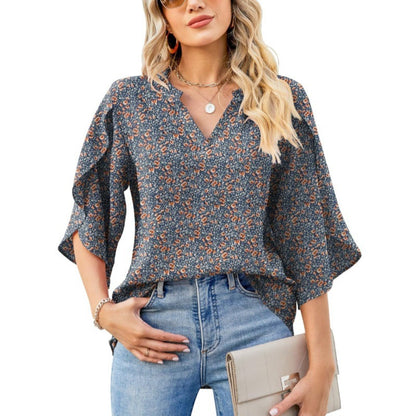 Blouse à col en V à imprimé floral Chic und Stil