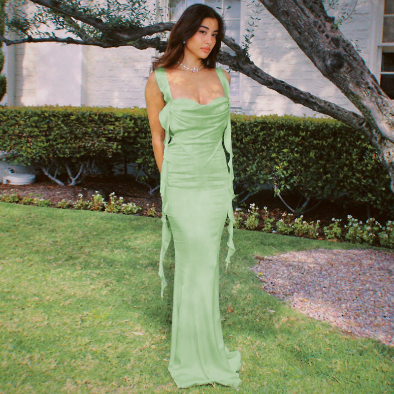 Robe maxi élégante pour femmes avec devant drapé et détails volants Chic und Stil