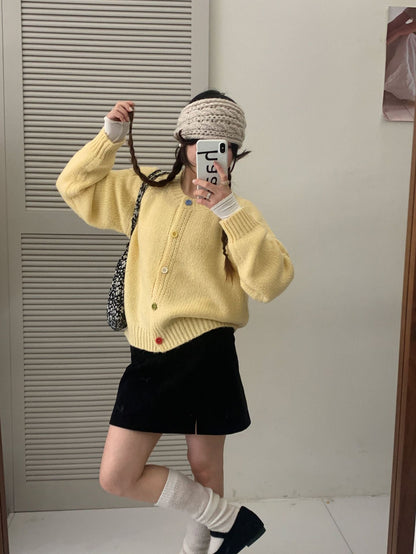 Dames Pull-over douillet avec des boutons colorés et coupe décontractée Chic und Stil