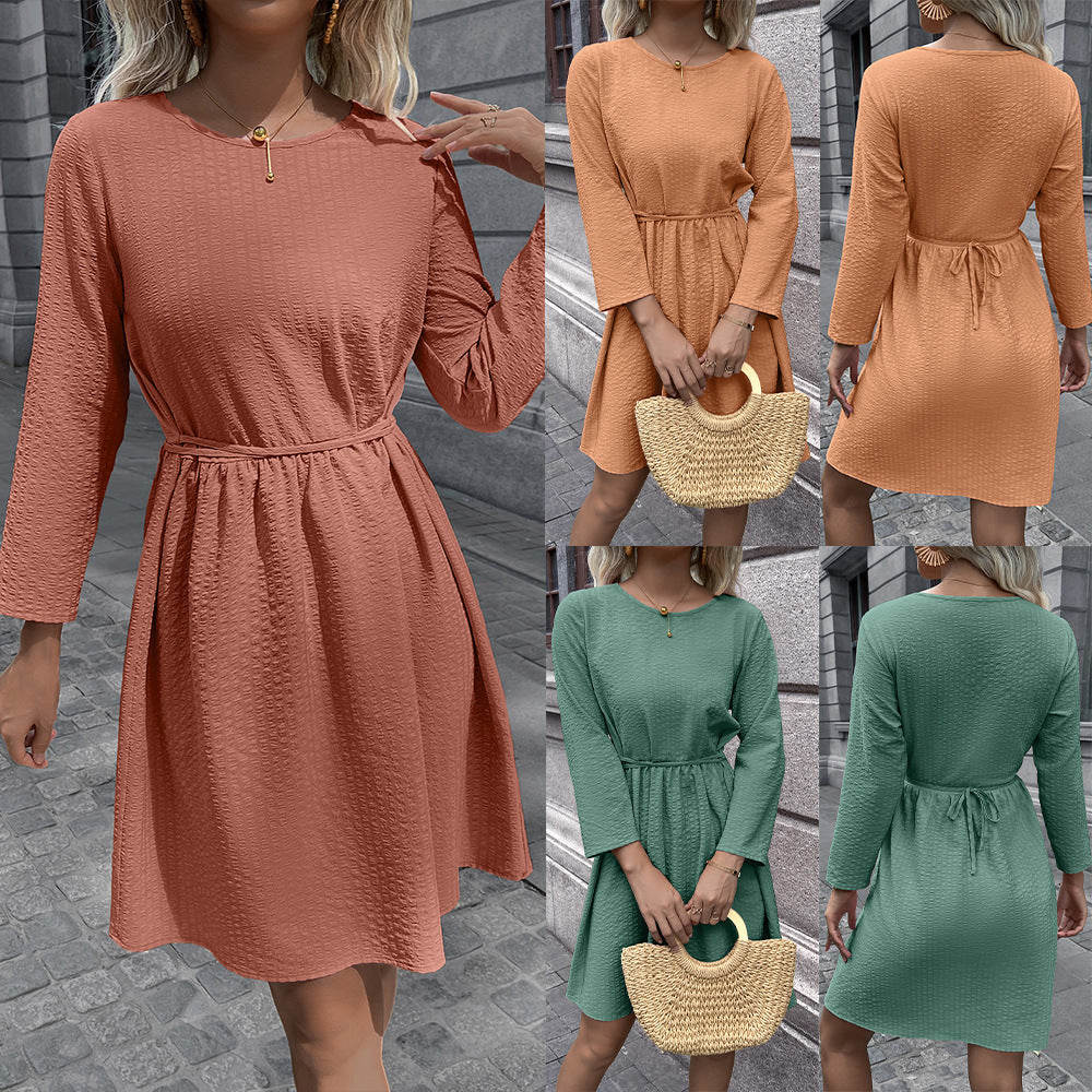 Robe décontractée pour femmes avec ceinture ajustable et manches 3/4 Chic und Stil