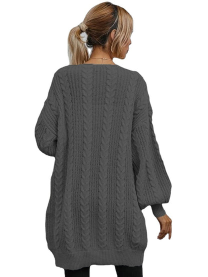 Cardigan en tricot épais pour femmes avec une coupe oversize décontractée et un motif en torsade raffiné Chic und Stil