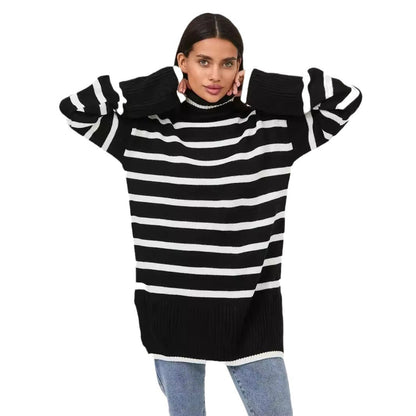 Pull à col roulé en tricot pour femmes avec un motif rayé moderne et une coupe oversized Chic und Stil