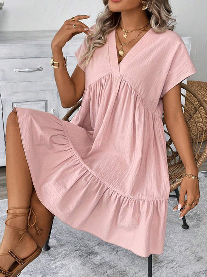 Robe d'été courte pour femmes avec décolleté en V profond et bas de volants Chic und Stil