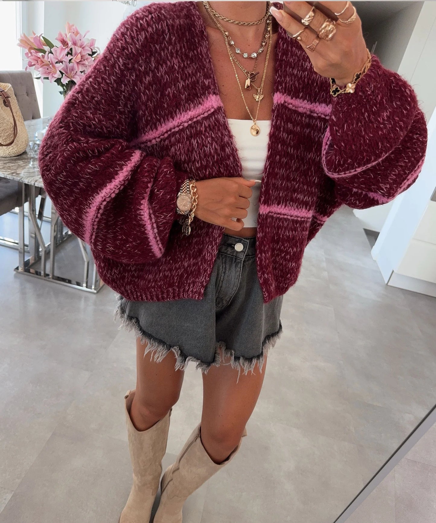 Dames gros tricot cardigan avec coupe décontractée et motif rayé à la mode Chic und Stil