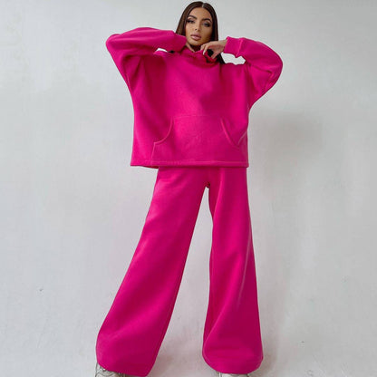 Oversized comfortable hoodie set and loose jogger pants Chic und Stil