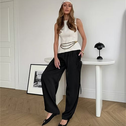 Elegant satin pants for women with wide leg Chic und Stil
