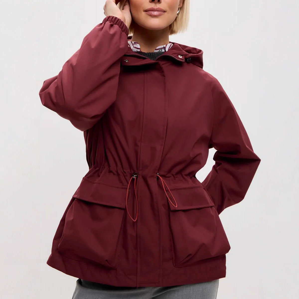 Ladies practical and stylish outdoor jacket with adjustable waist Chic and Style