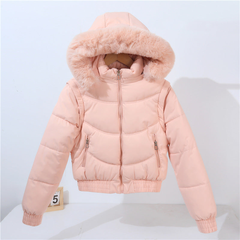 Short quilted jacket for women with removable hood and luxurious faux fur collar Chic and Style