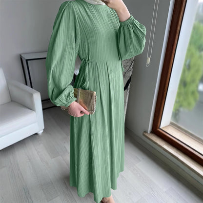 Robe maxi femme avec drapé élégant et manches élastiques Chic und Stil