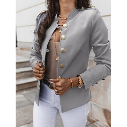Blazer féminin tendance avec des détails ornés de boutons Chic und Stil