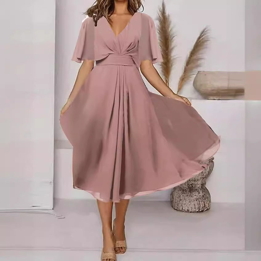 Robe maxi élégante pour femmes avec des manches fluides et un décolleté en V Chic und Stil